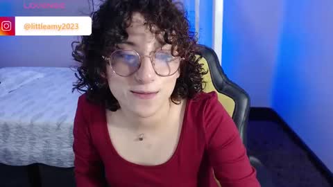 Snapshot of little__amy_ chatting on February 11, 12:49 am AMY online show from February 11, 12:49 am