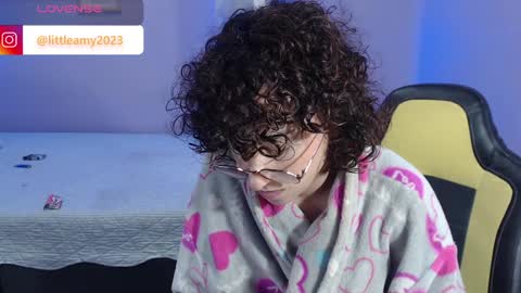 Snapshot of little__amy_ chatting on January 28, 11:17 pm AMY online show from January 28, 11:17 pm