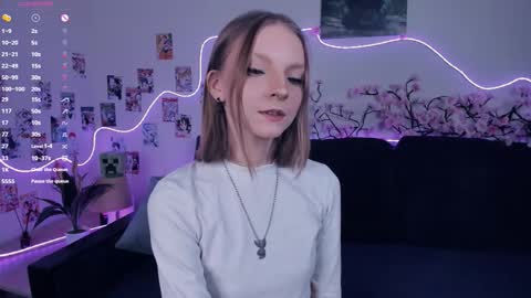 Bella online show from November 18, 7:44 am