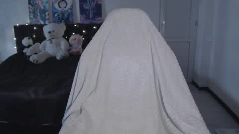 little__flowers online show from January 7, 9:47 am