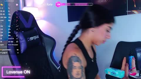 Snapshot of little__sophie18 chatting on February 14, 12:30 am Sophie ---- connected from 1400 to 2100 Colombia time online show from February 14, 12:30 am