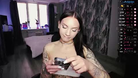 Birdy online show from January 12, 12:12 pm