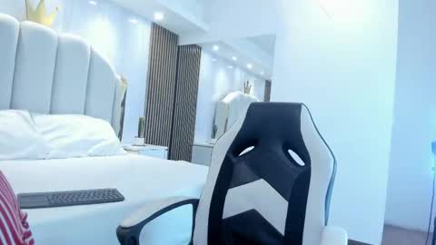 little_channel online show from October 13, 3:19 am