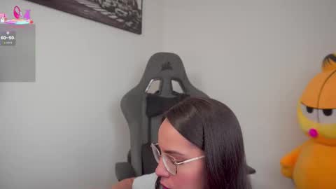 Help me reach 100 likes online show from October 12, 7:27 pm