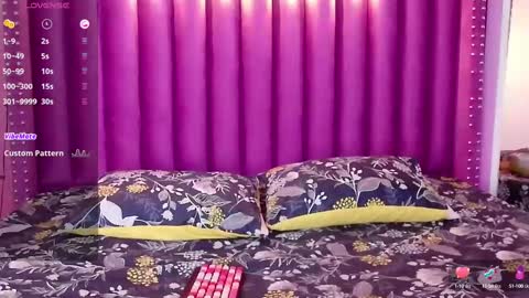 Snapshot of little_kayla_ chatting on September 10, 2:56 am kayla Instagram kayla 71082 online show from September 10, 2:56 am