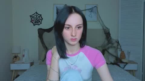 little_mollee online show from October 29, 9:04 pm