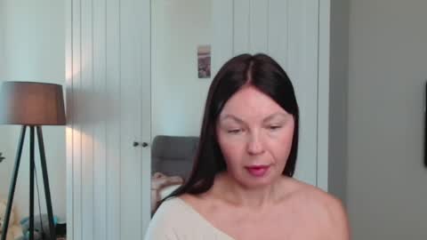 Nicole online show from June 2, 10:28 am