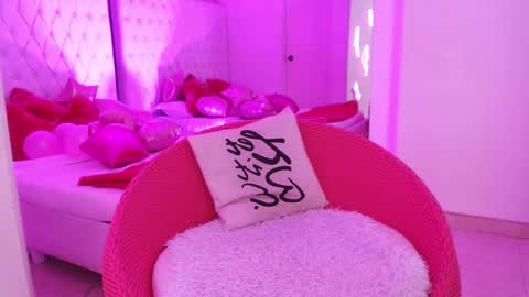 Paulette online show from January 17, 4:44 am