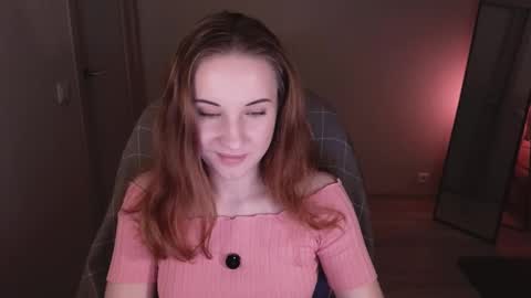 Snapshot of little_pretty_woman chatting on October 7, 6:48 pm little_pretty_woman online show from October 7, 6:48 pm