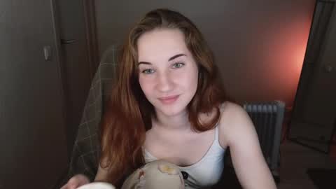 Snapshot of little_pretty_woman chatting on September 24, 7:31 pm little_pretty_woman online show from September 24, 7:31 pm