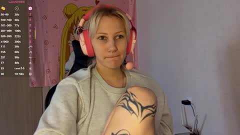 Snapshot of little_soyia chatting on September 26, 8:55 am Lana online show from September 26, 8:55 am
