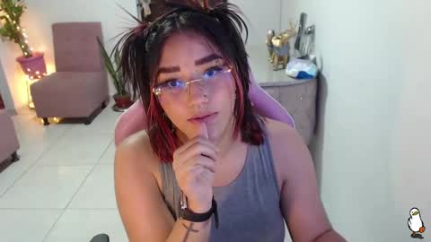 Snapshot of littleangelx_m chatting on January 14, 1:04 am Daniela online show from January 14, 1:04 am