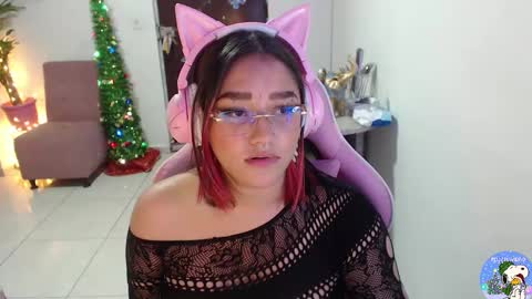 Snapshot of littleangelx_m chatting on January 9, 4:19 am Daniela online show from January 9, 4:19 am