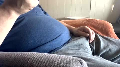 littlechubbyguy online show from February 15, 3:22 pm