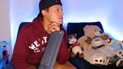 Manu online show from March 26, 4:40 am