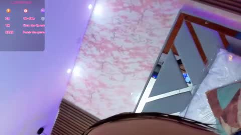 Sara online show from April 16, 10:59 am