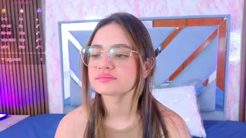 Sara online show from May 6, 11:27 am