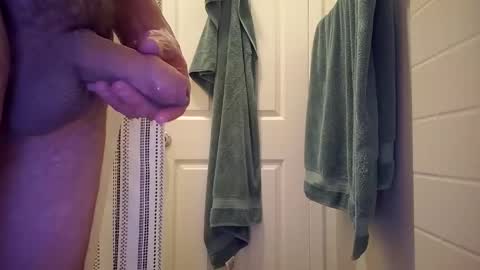 littleguyy888 online show from April 10, 10:47 pm