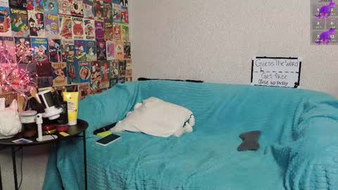 LillleLinn online show from November 26, 5:32 pm