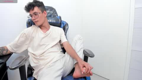 MAX online show from November 7, 9:28 pm