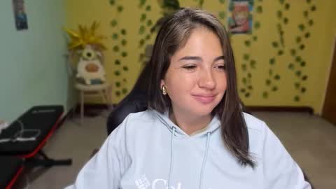 Mia  Wednesday to Sunday 730 am to 1030 am Colombian Hour D online show from February 20, 6:19 am