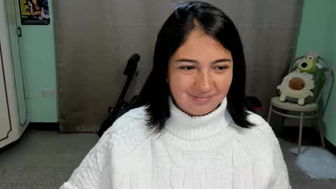 Mia  Wednesday to Sunday 730 am to 1030 am Colombian Hour D online show from October 22, 3:42 am