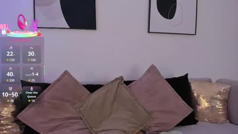    online show from March 10, 8:28 am