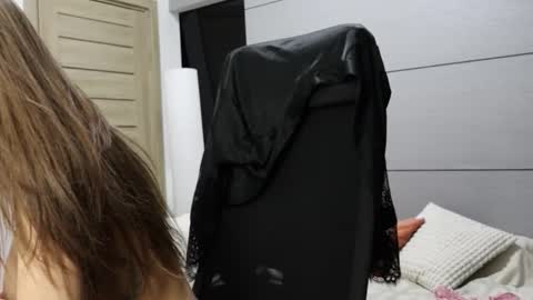 littlestellaspark online show from March 13, 4:54 pm