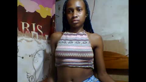 Snapshot of littleyanah chatting on September 28, 9:24 pm yanah online show from September 28, 9:24 pm