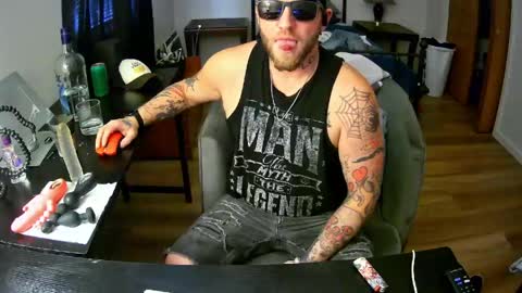 livingpuddle online show from May 29, 6:28 pm