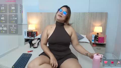 Liz online show from November 20, 3:49 am