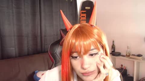 Elizabeth online show from November 11, 10:12 pm