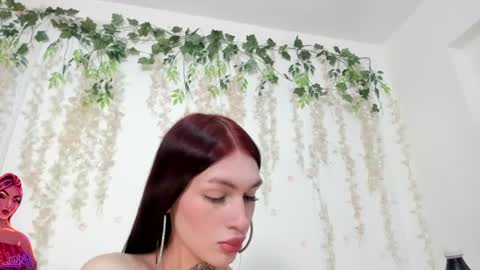 Liz Luna online show from July 1, 8:06 pm