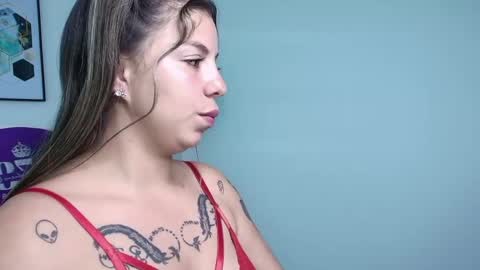 Liz  online show from April 11, 7:45 am