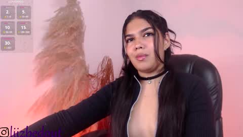 lizbedoutx online show from October 19, 4:11 pm