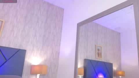 Snapshot of lizz_31 chatting on September 26, 8:39 pm Lizz online show from September 26, 8:39 pm