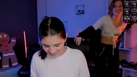 lizzie_boom online show from December 19, 9:10 pm