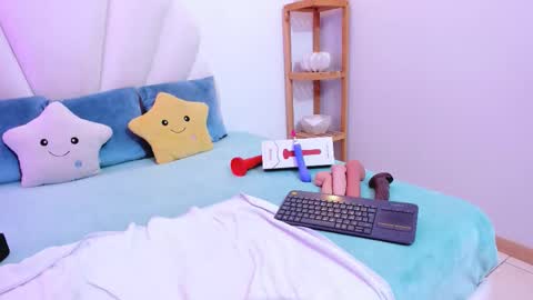 Snapshot of lizzie_williamss chatting on September 19, 3:10 am lizzie_williamss online show from September 19, 3:10 am