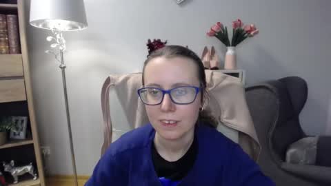 Lizzy online show from January 15, 6:00 am