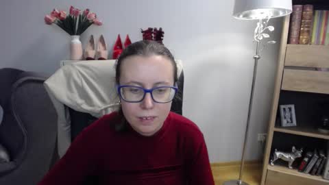 Lizzy online show from December 16, 5:36 am