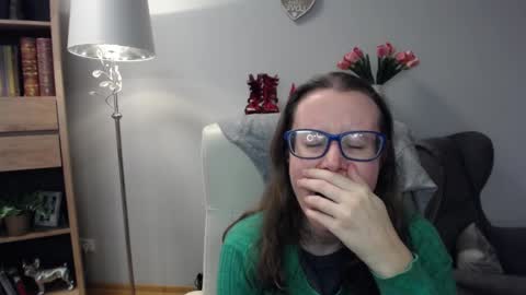 Lizzy online show from February 4, 7:45 am