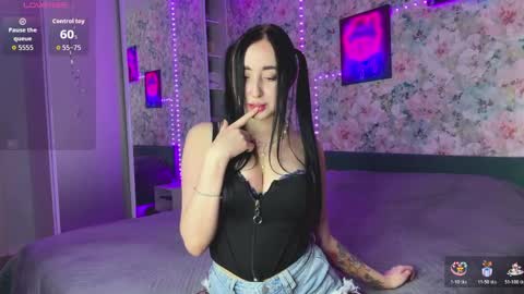 Lizzy 3 online show from April 9, 2:23 pm