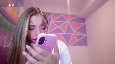 lizzysnow online show from October 22, 1:31 am