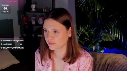 Snapshot of llkadream chatting on March 8, 12:11 am Arina online show from March 8, 12:11 am
