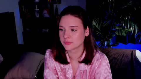 Snapshot of llkadream chatting on March 7, 3:19 am Arina online show from March 7, 3:19 am