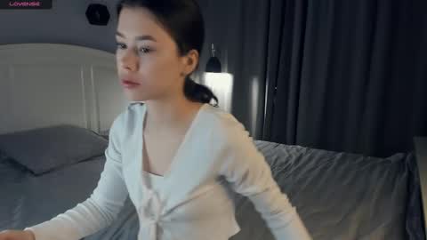 Snapshot of llkadream chatting on March 2, 6:27 am Arina online show from March 2, 6:27 am