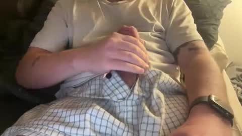 lloydb3600 online show from February 26, 4:05 am