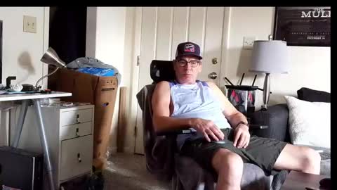 Snapshot of lngdickdaddy chatting on September 21, 6:56 pm LongDick Daddy online show from September 21, 6:56 pm