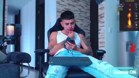 lobito_xxxl online show from November 27, 9:44 pm