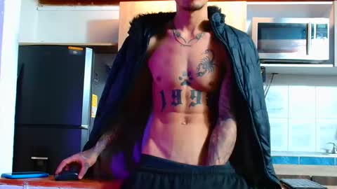 Logan online show from November 5, 1:18 am